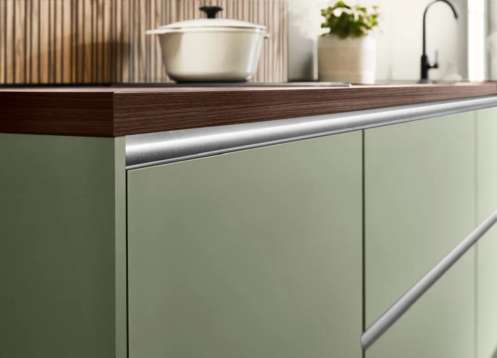 (02) Cuisine vert olive 04.webp